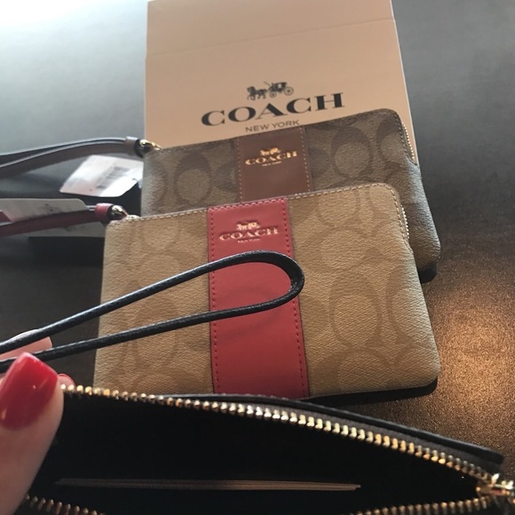 Coach leather wristlets - Picture 4 of 5